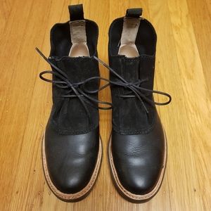Black Clarks Trace Fawn Boots